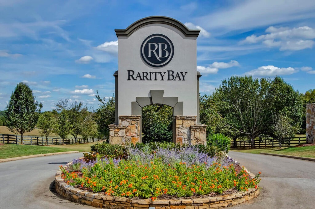 Rarity Bay Entrance